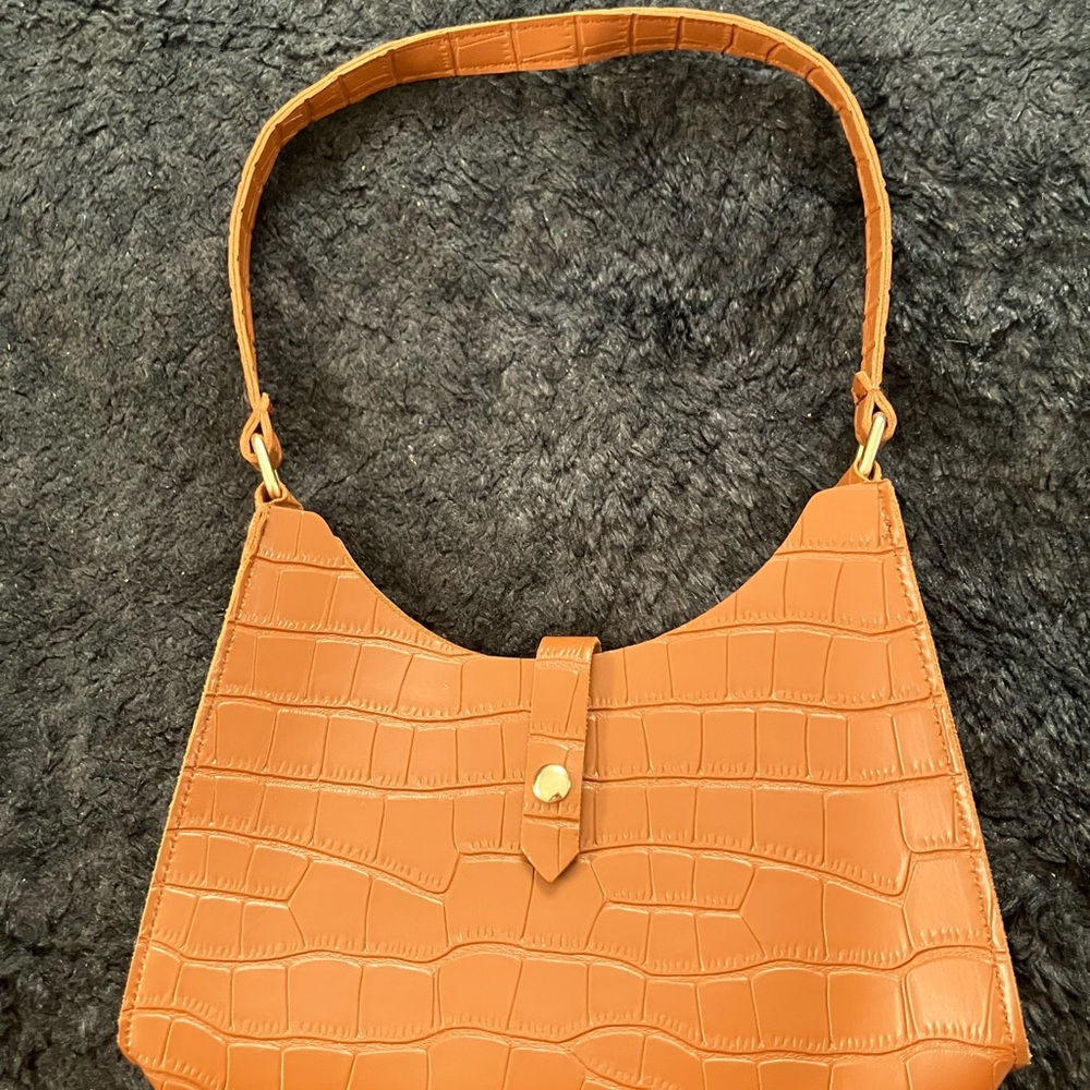 Purse.